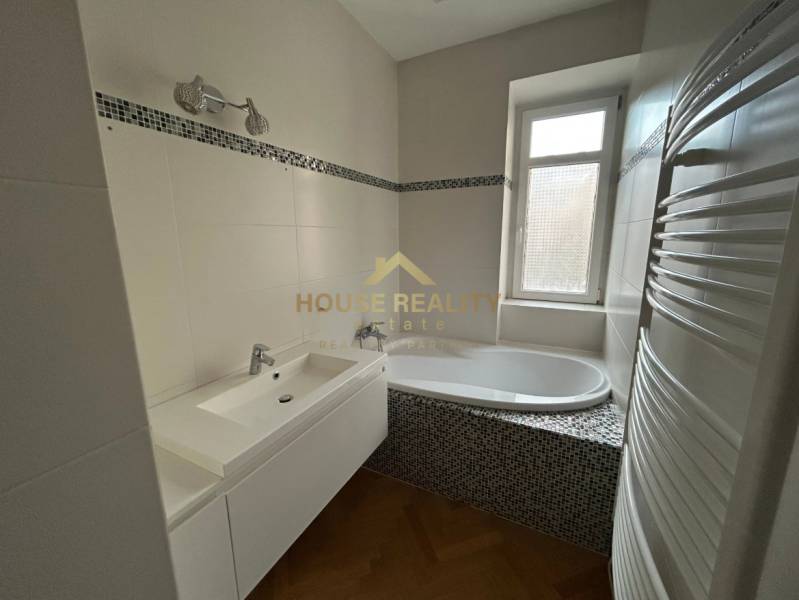 Rent Two bedroom apartment, Two bedroom apartment, Belopotockého, Brat