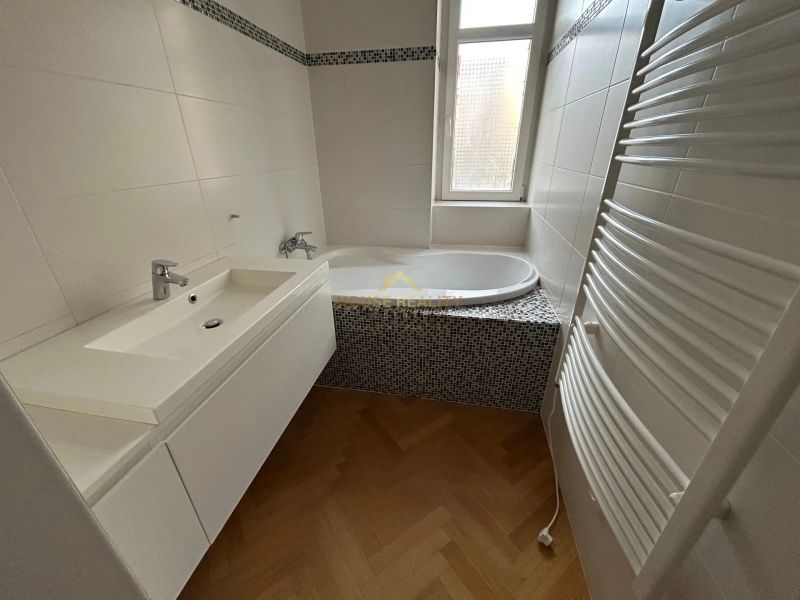 Rent Two bedroom apartment, Two bedroom apartment, Belopotockého, Brat