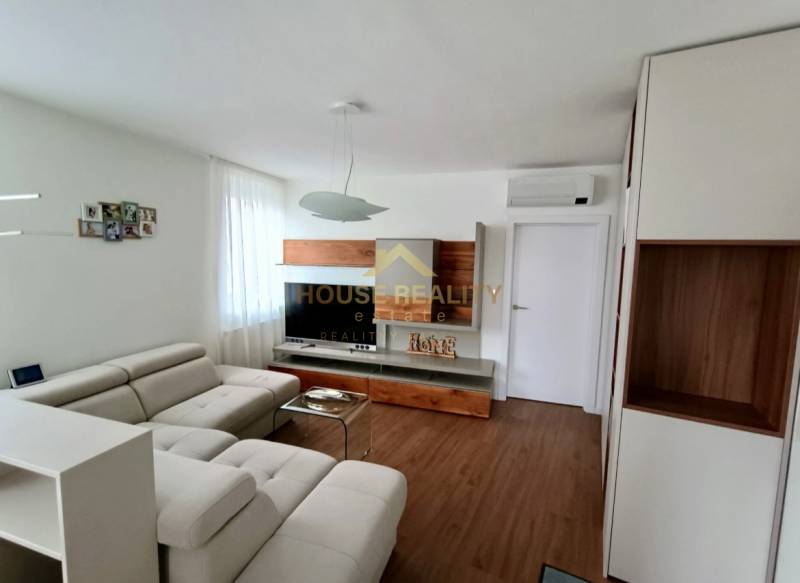 Rent One bedroom apartment, One bedroom apartment, Námestie Martina Be