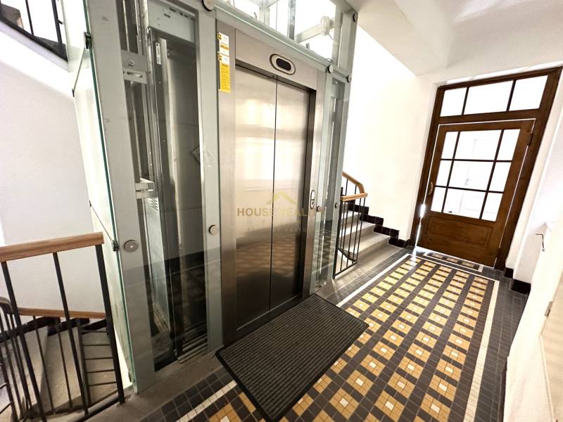 Sale Single studio, Single studio, Dostojevského rad, Bratislava - Sta