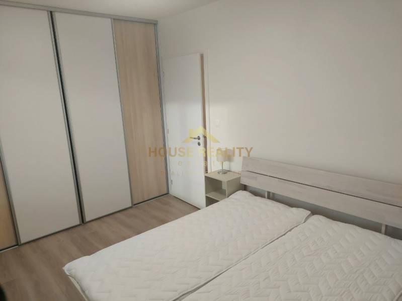 Rent One bedroom apartment, One bedroom apartment, Jána Langoša, Brati