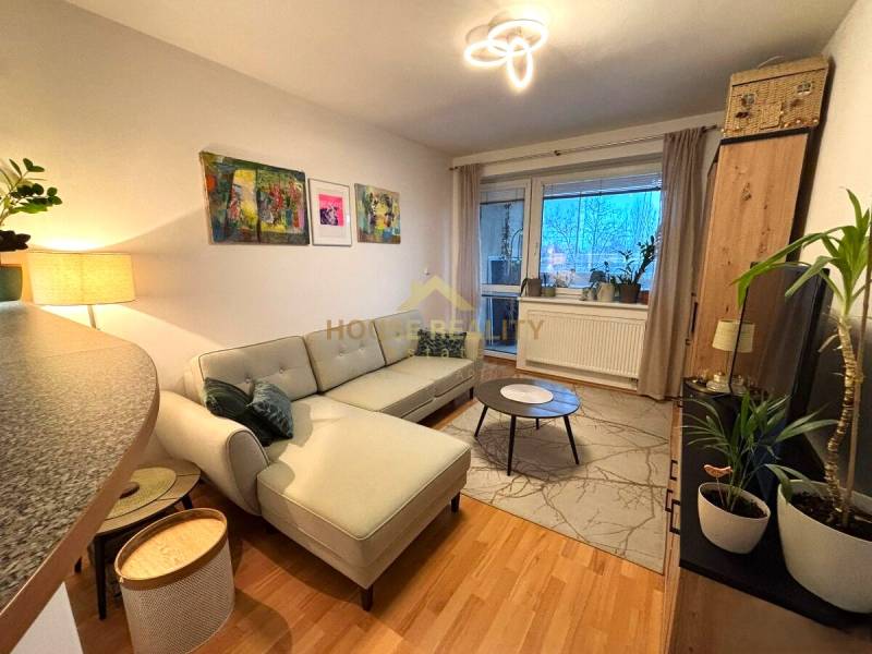 Rent Two bedroom apartment, Two bedroom apartment, Mierová, Bratislava