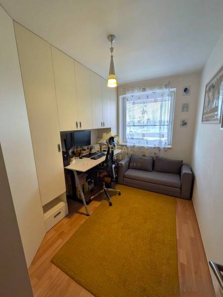 Rent Two bedroom apartment, Two bedroom apartment, Mierová, Bratislava