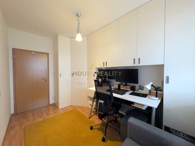 Rent Two bedroom apartment, Two bedroom apartment, Mierová, Bratislava