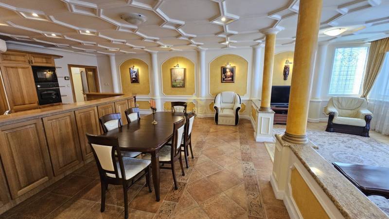 Rent Three bedroom apartment, Three bedroom apartment, Zámocká, Bratis