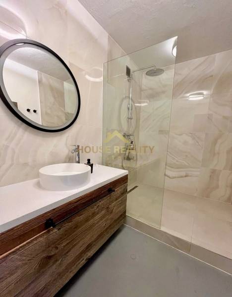 Rent Two bedroom apartment, Two bedroom apartment, Dulovo námestie, Br