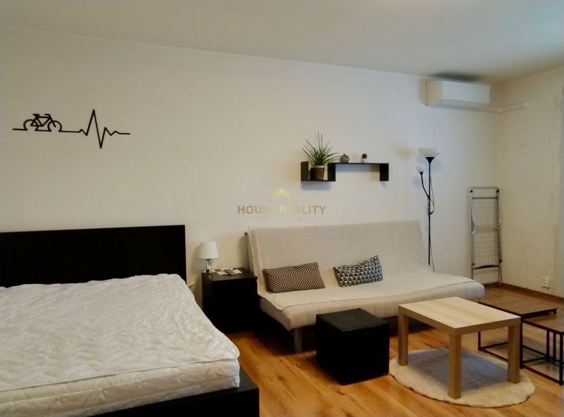Rent Studio, Studio, Pod záhradami, Bratislava - Dúbravka, Slovakia