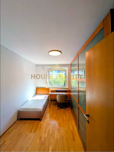 Rent Three bedroom apartment, Three bedroom apartment, Martinengova, B