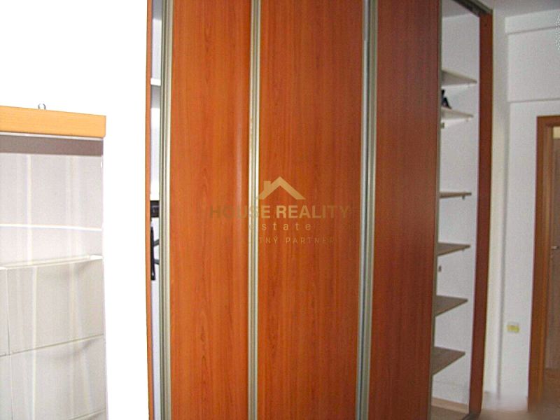 Rent One bedroom apartment, One bedroom apartment, Budovateľská, Brati