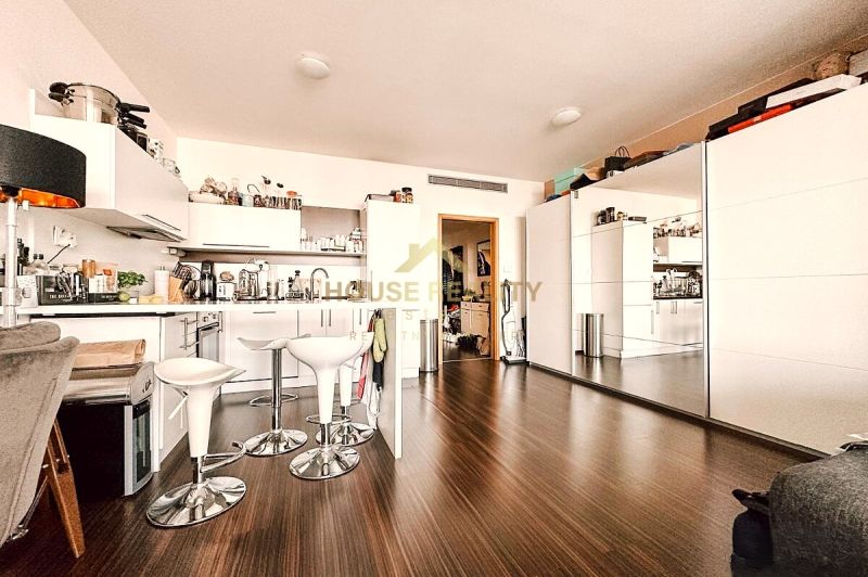 Rent One bedroom apartment, One bedroom apartment, Kopčianska, Bratisl