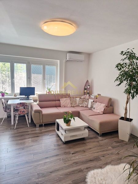 Rent Two bedroom apartment, Two bedroom apartment, Dopravná, Bratislav