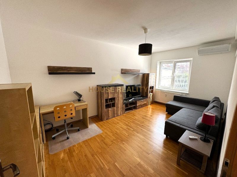 Rent One bedroom apartment, One bedroom apartment, Záhrebská, Bratisla