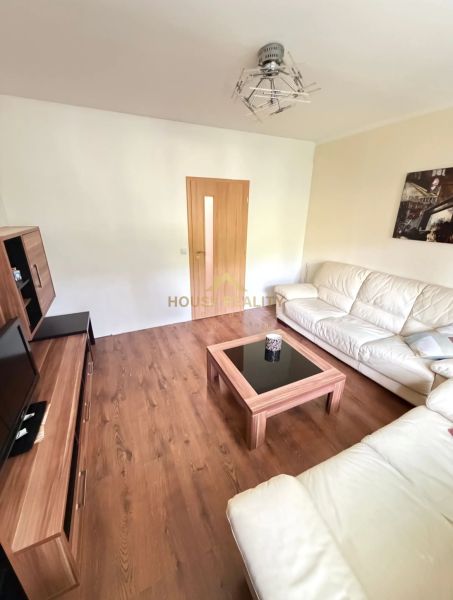 Rent Three bedroom apartment, Three bedroom apartment, Wolkrova, Brati