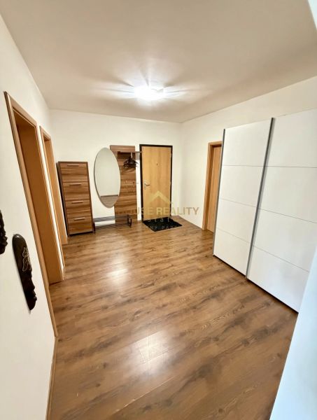 Rent Three bedroom apartment, Three bedroom apartment, Wolkrova, Brati