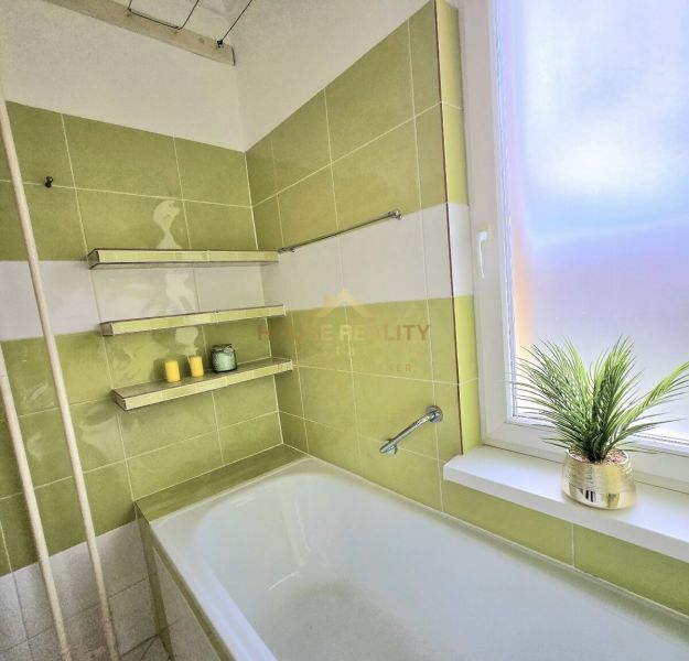 Rent Studio, Studio, Rovníková, Bratislava - Ružinov, Slovakia