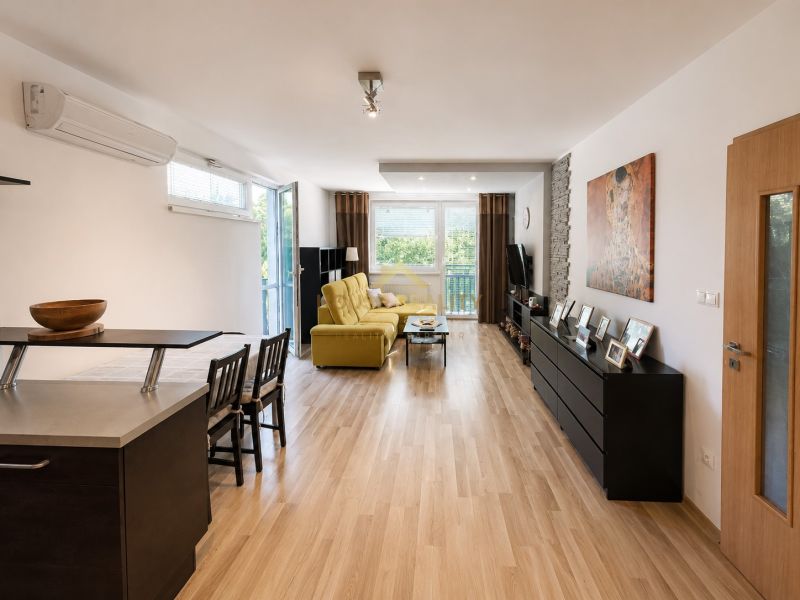 Rent One bedroom apartment, One bedroom apartment, Vavrínová, Bratisla