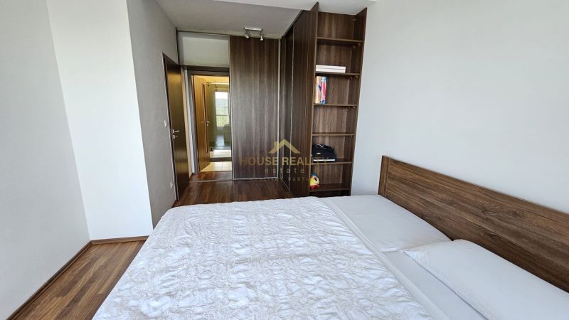 Rent Four+ bedroom apartment, Four+ bedroom apartment, Dlhé diely II, 