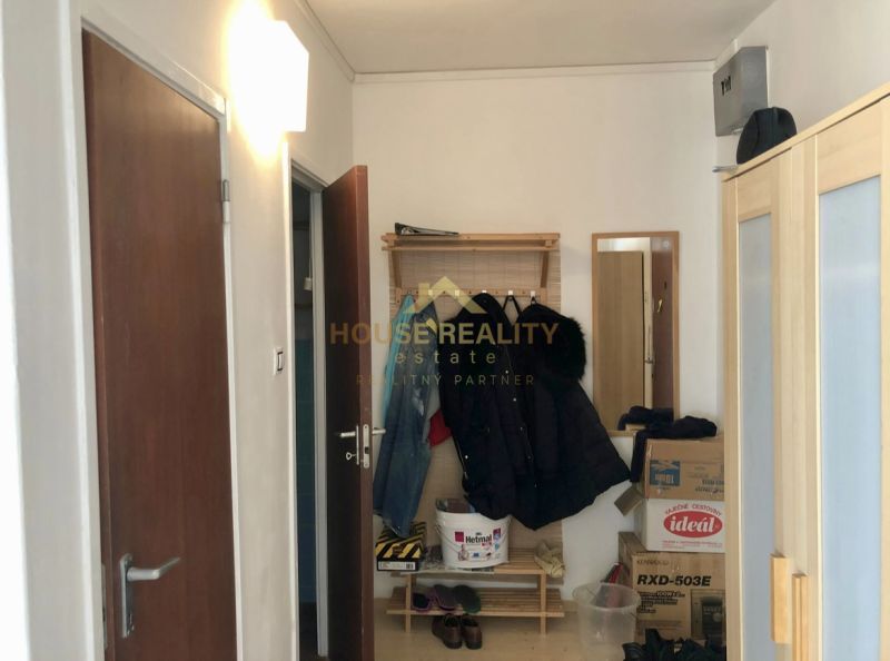 Sale Studio, Studio, Drobného, Bratislava - Dúbravka, Slovakia