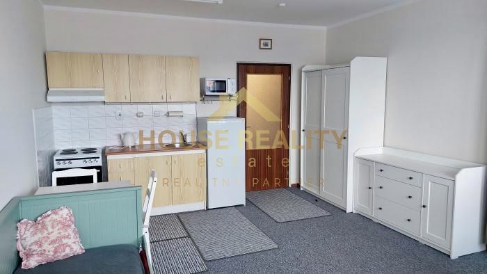 Rent Single studio, Single studio, Ľudovíta Fullu, Bratislava - Karlov