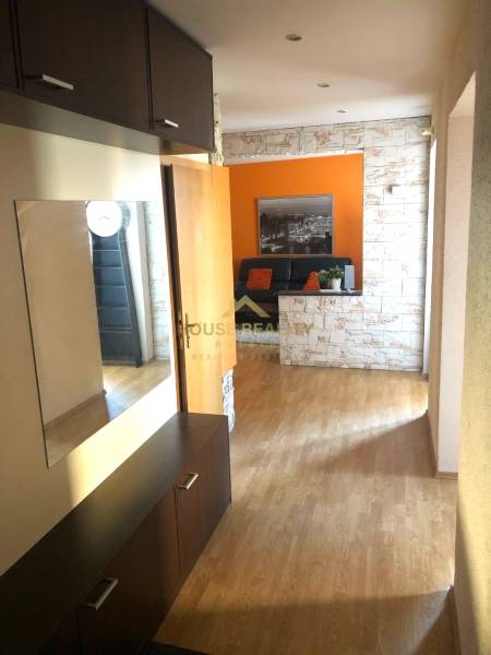 Rent Two bedroom apartment, Two bedroom apartment, Ulica 29 augusta, B