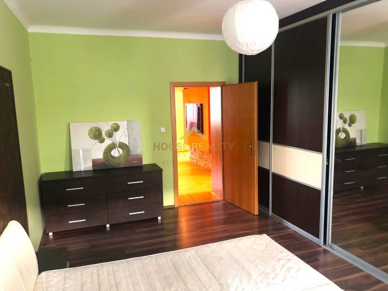 Rent Two bedroom apartment, Two bedroom apartment, Ulica 29 augusta, B