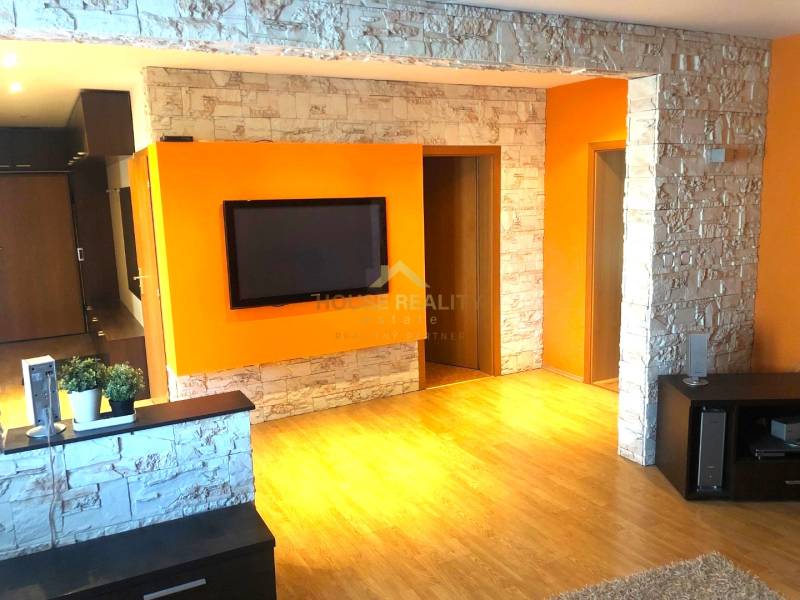 Rent Two bedroom apartment, Two bedroom apartment, Ulica 29 augusta, B